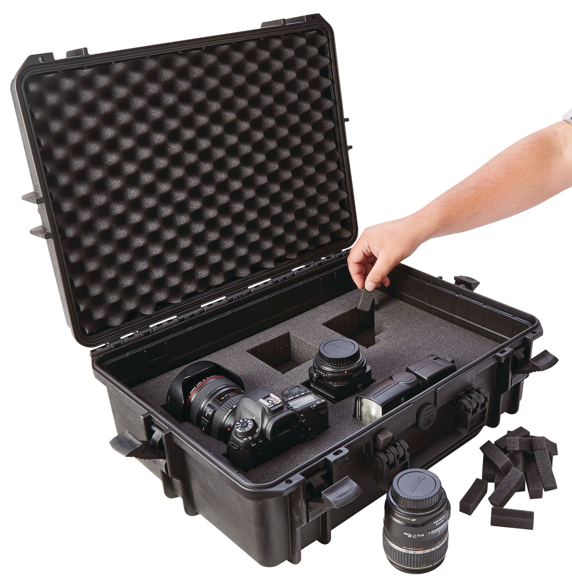 MAXIMUM Portable IP67 Waterproof Case/Tool Box with Foam Layers, Black, Large, 22-in