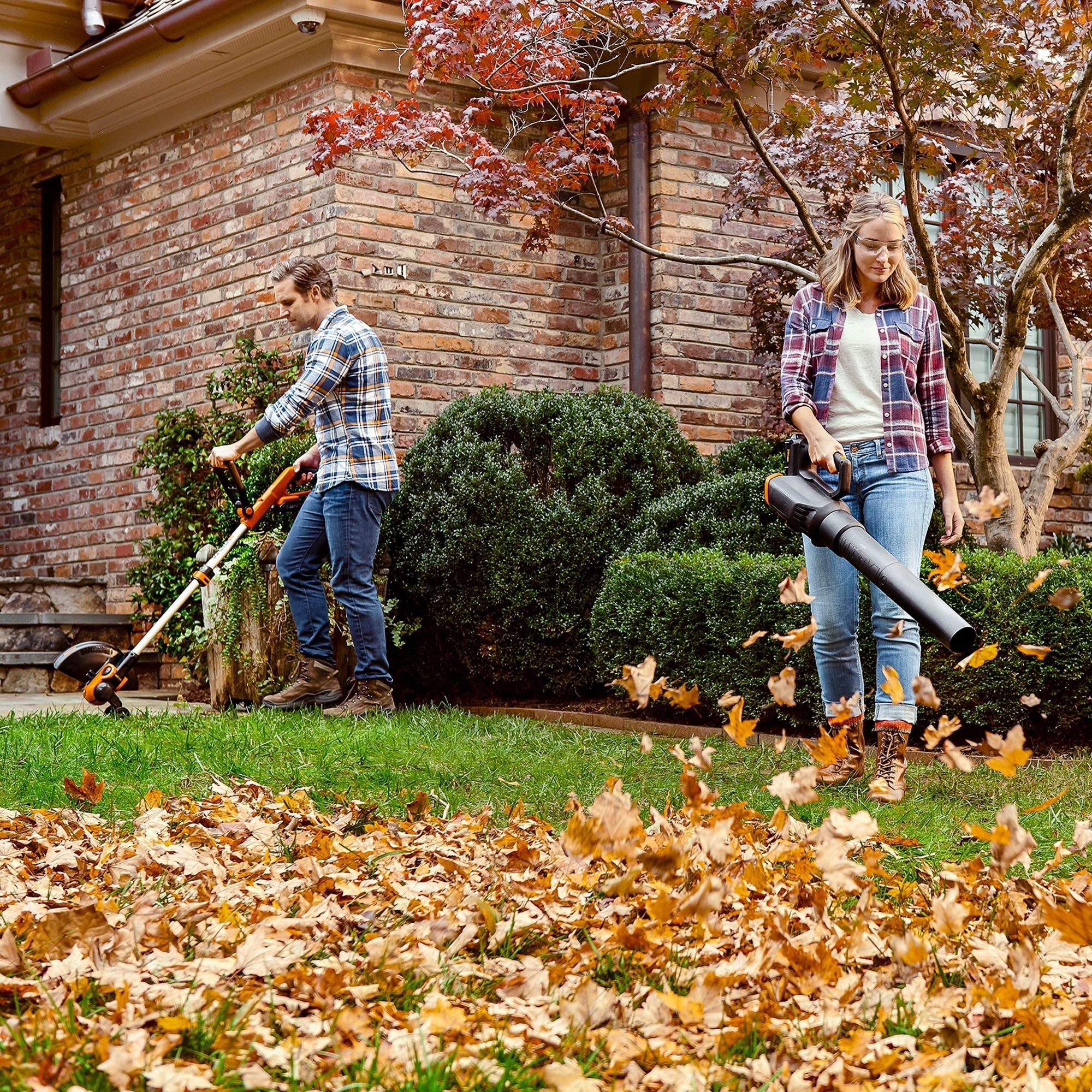 WORX WG929 20V Power Share Cordless Grass Trimmer & Leaf Blower Combo Kit