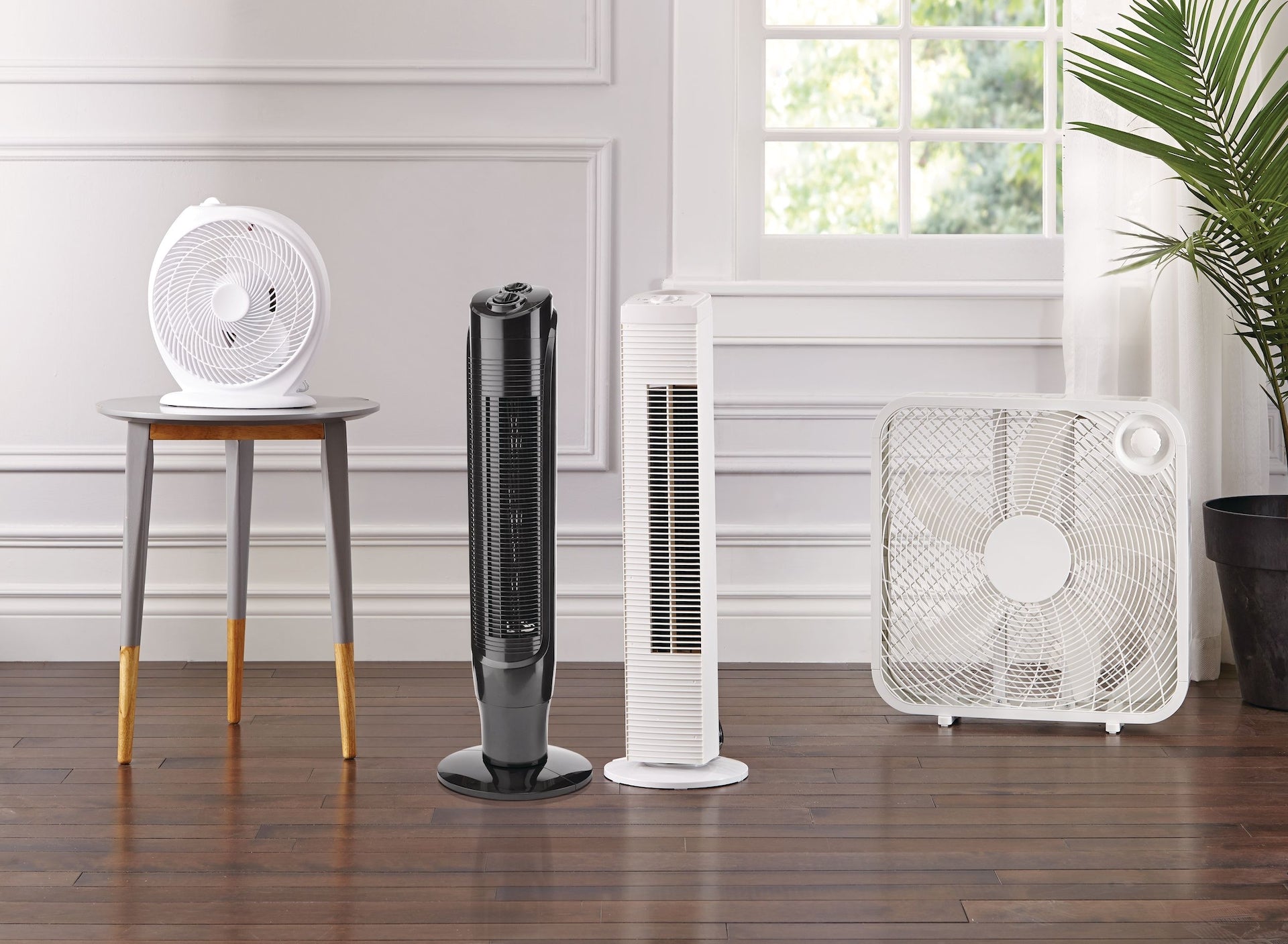 For Living Plastic 5-Blade Portable Box/Floor Fan, 2-Speed, White, 20-in