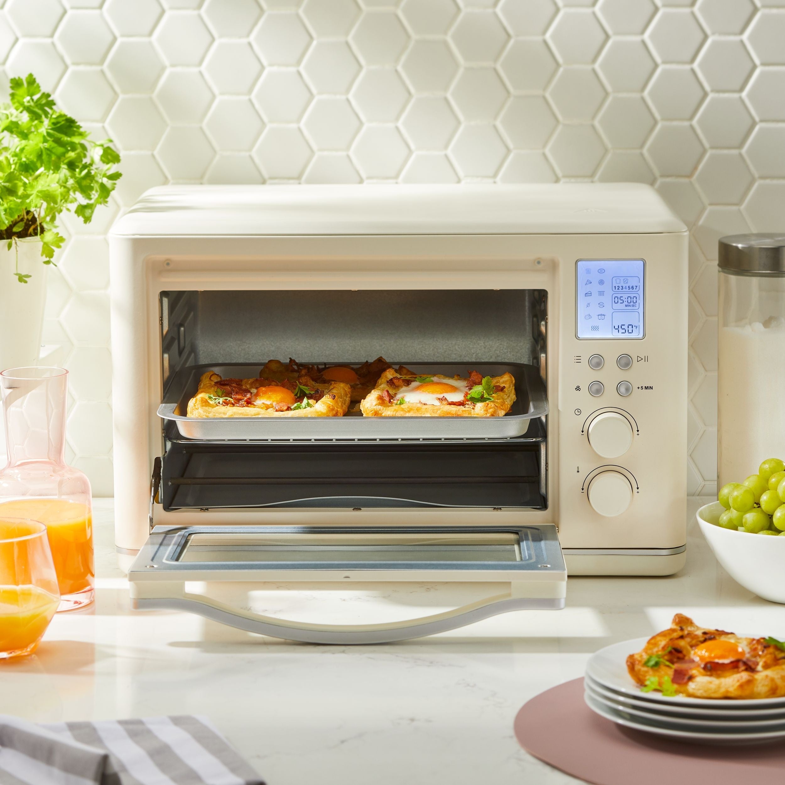Vida by PADERNO Digital Multi-Functional Air Fryer Toaster Oven with 11 Pre-Set Functions, Shortbread, 6-Slices